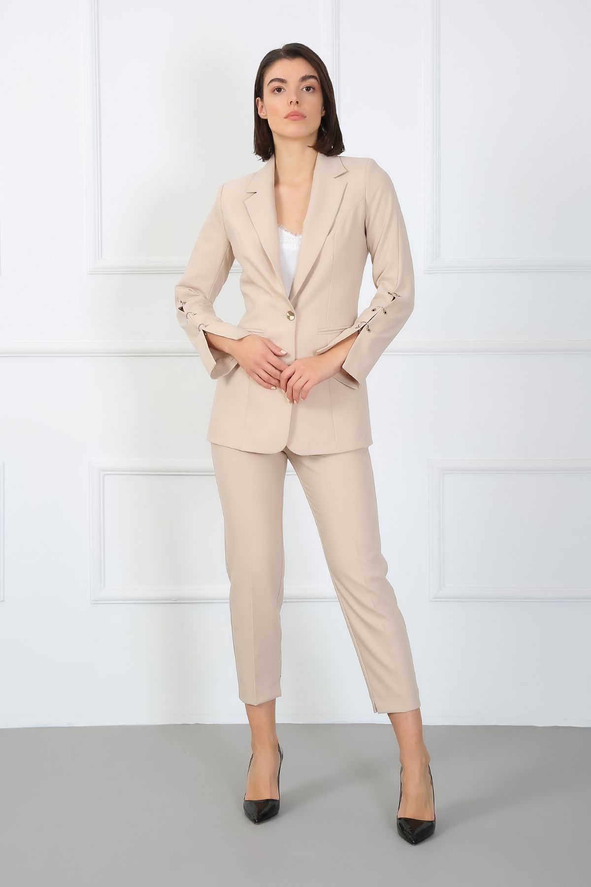 Womma 73405 BEIGE Women Suit