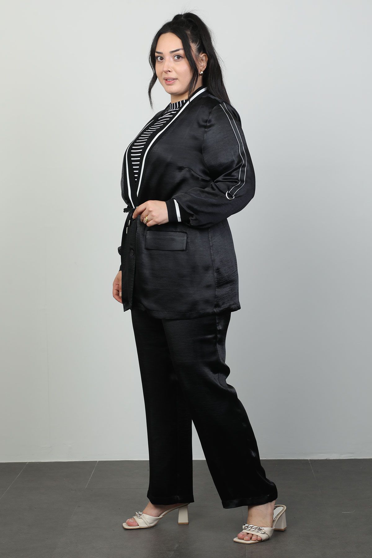 Plus size 2025 velvet pantsuit