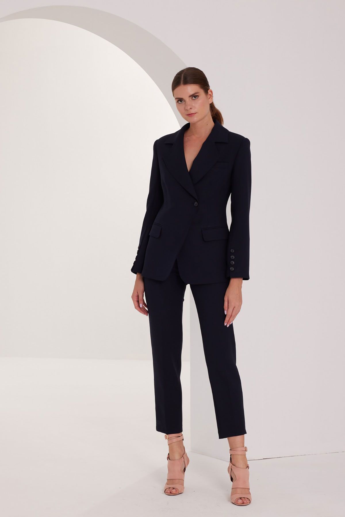 Navy 2024 female suit