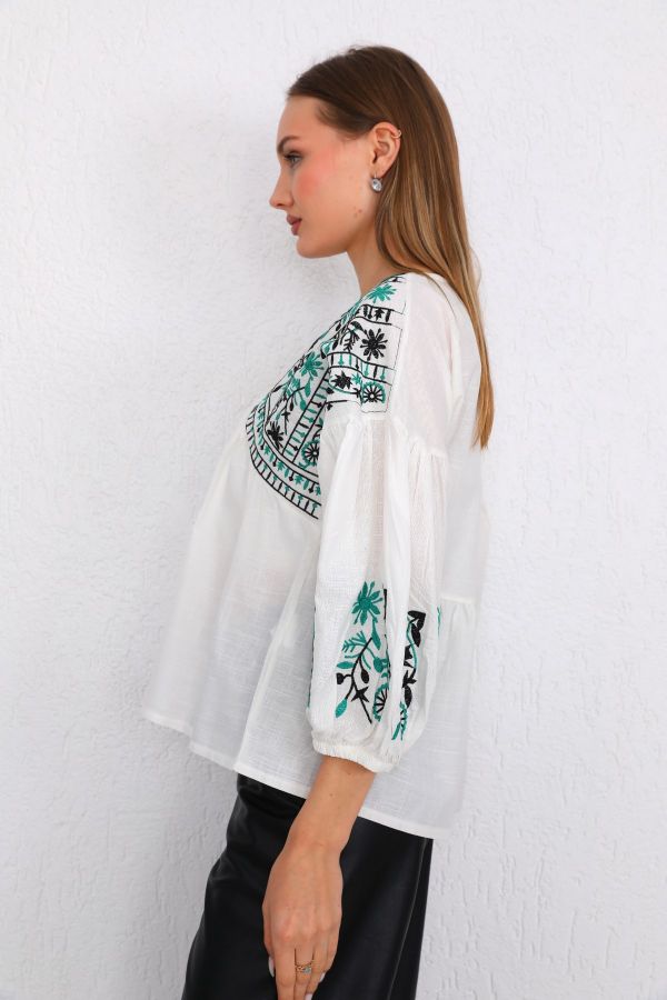 Picture of ES-Q E5270 WHITE Women Blouse