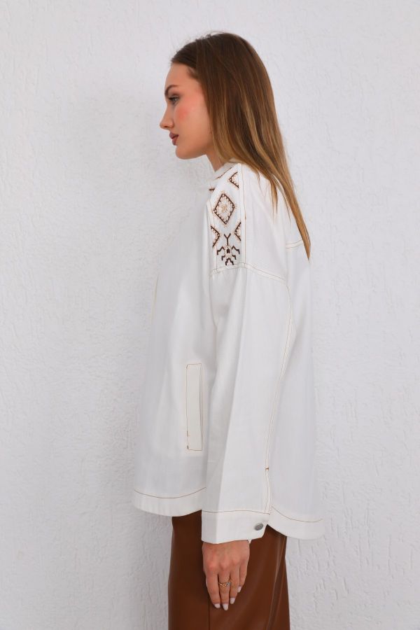 Picture of ES-Q E5572 WHITE Women Blouse