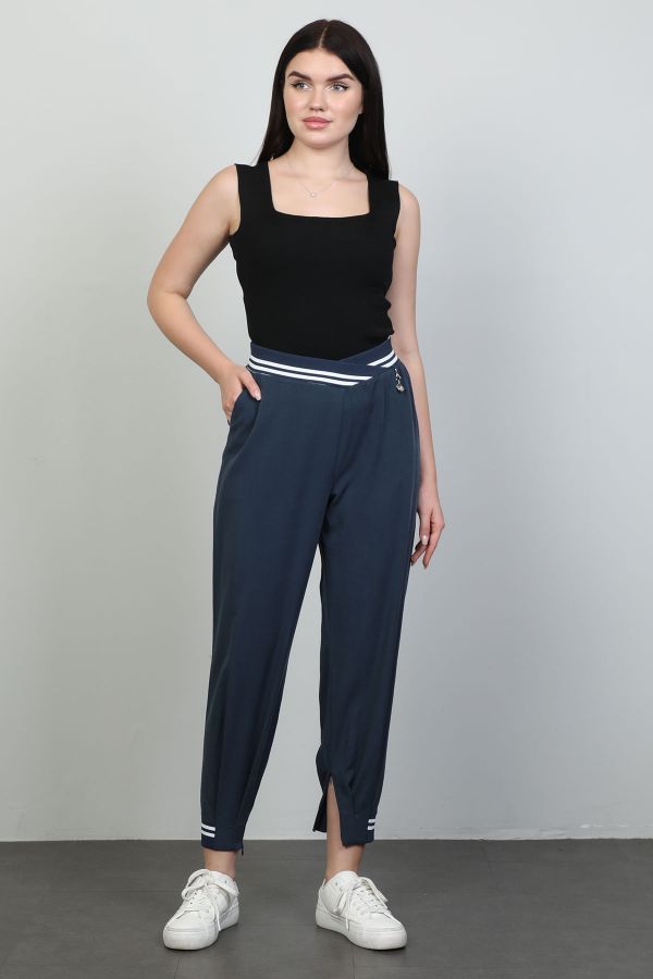 Picture of Vangeliza 24Y22058 NAVY BLUE Women's Trousers