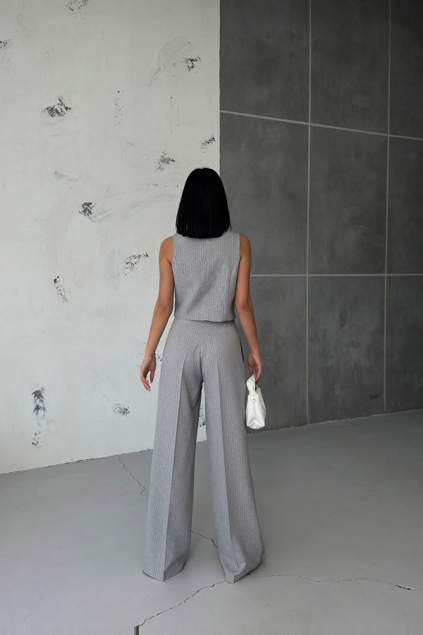 Picture of OUZ FASHION 24S011122 GREY WOMAN TROUSER SUIT 