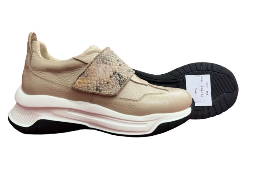 Picture of Bestina Shoes 108 F.09-P.14-SCK AT ST Women Sport Shoes