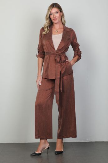 Picture of Of White 2248116 BROWN Women Suit