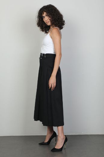 Picture of Of White 2242003 BLACK Women Skirt