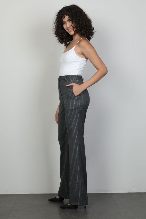 Picture of Of White 2244502 GREY Women's Trousers